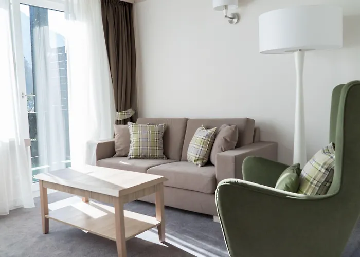Hotel Quellenhof 3*