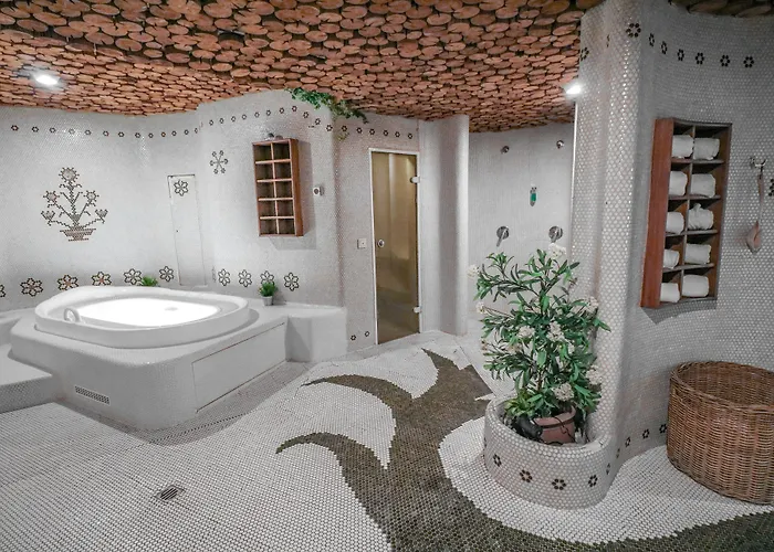 Hotel Quellenhof 3*