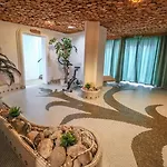 Hotel Quellenhof 3*