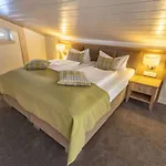 Quellenhof 3*