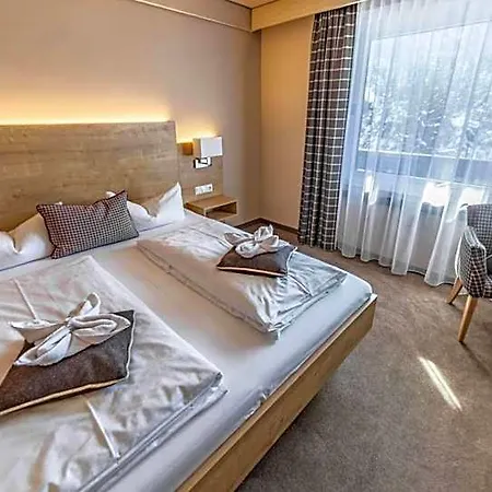 Quellenhof Otel 3*