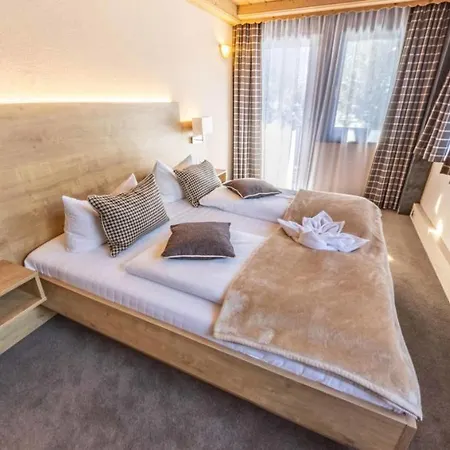 Hotel Quellenhof 3*